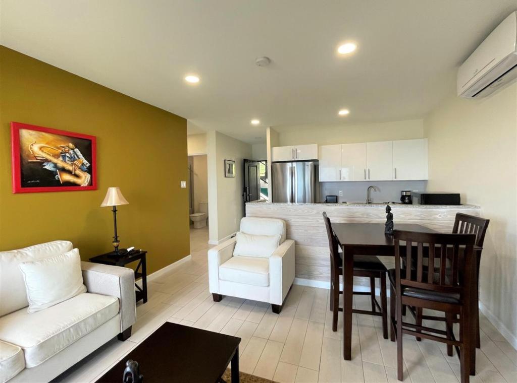 Hillsboro Suites&Residences Condo Hotel, St Kitts Basseterre Esterno foto